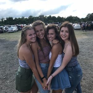 Meet your Posher, Ashley